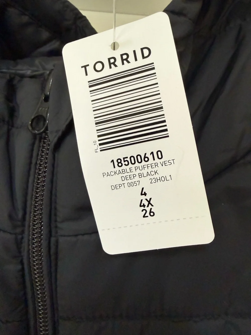 ✨ Brand New With Tags! Torrid Packable Puffer Vest - Deep Black - 4X ✨ - Picture 3 of 7
